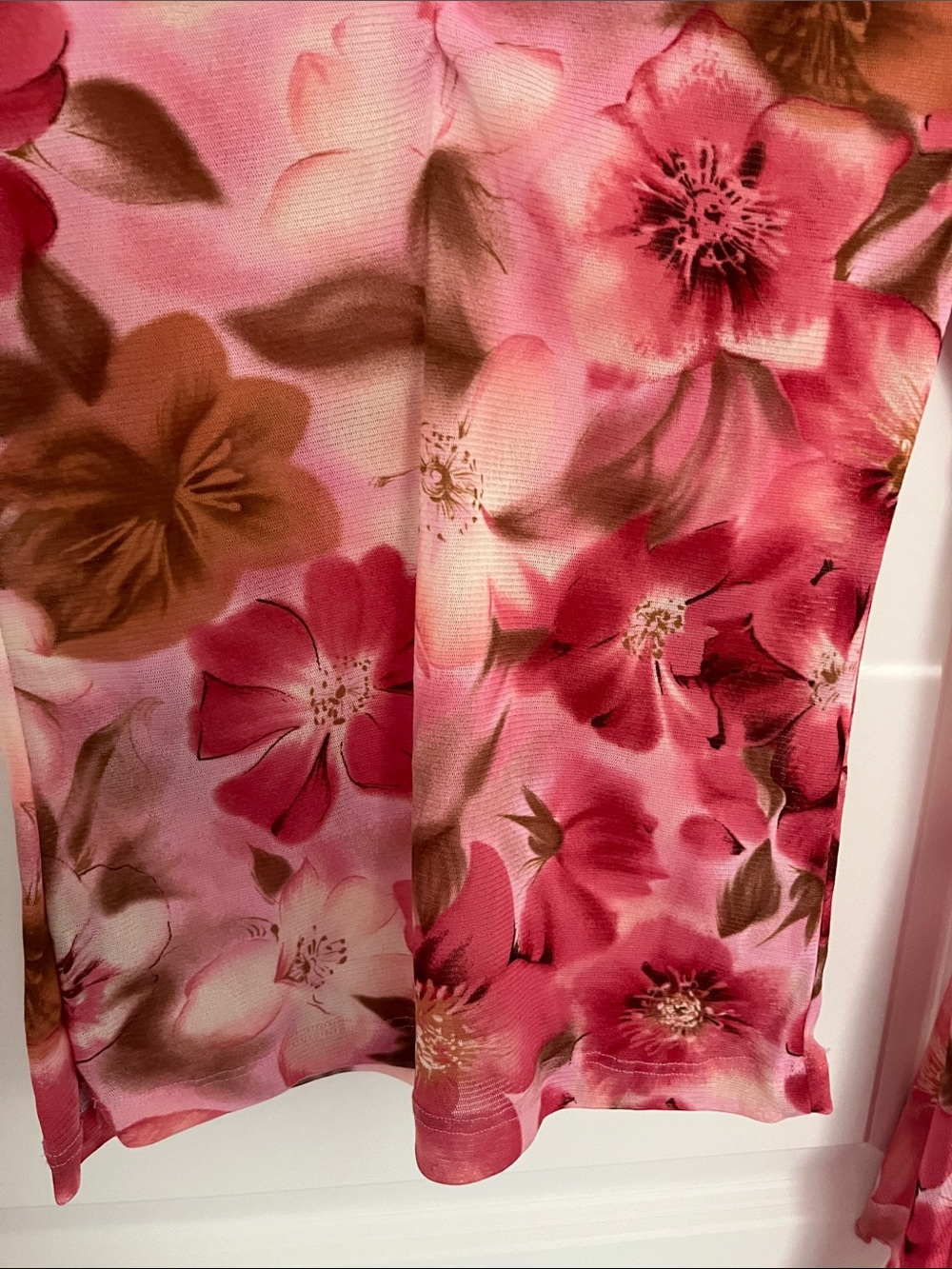 Wet Seal Pink Floral V-Neck Bell Sleeve Top - Picture 7 of 11